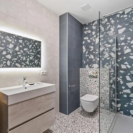 Entire Equipped New Studio City
